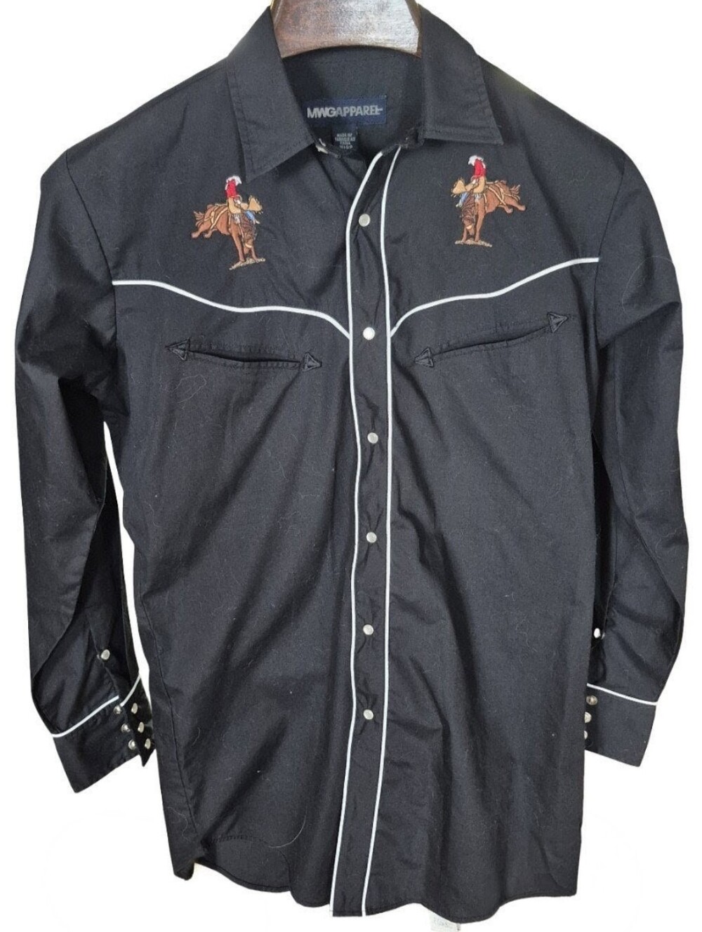MWG Apparel Mens Shirt Size 14 1/2 Or Small